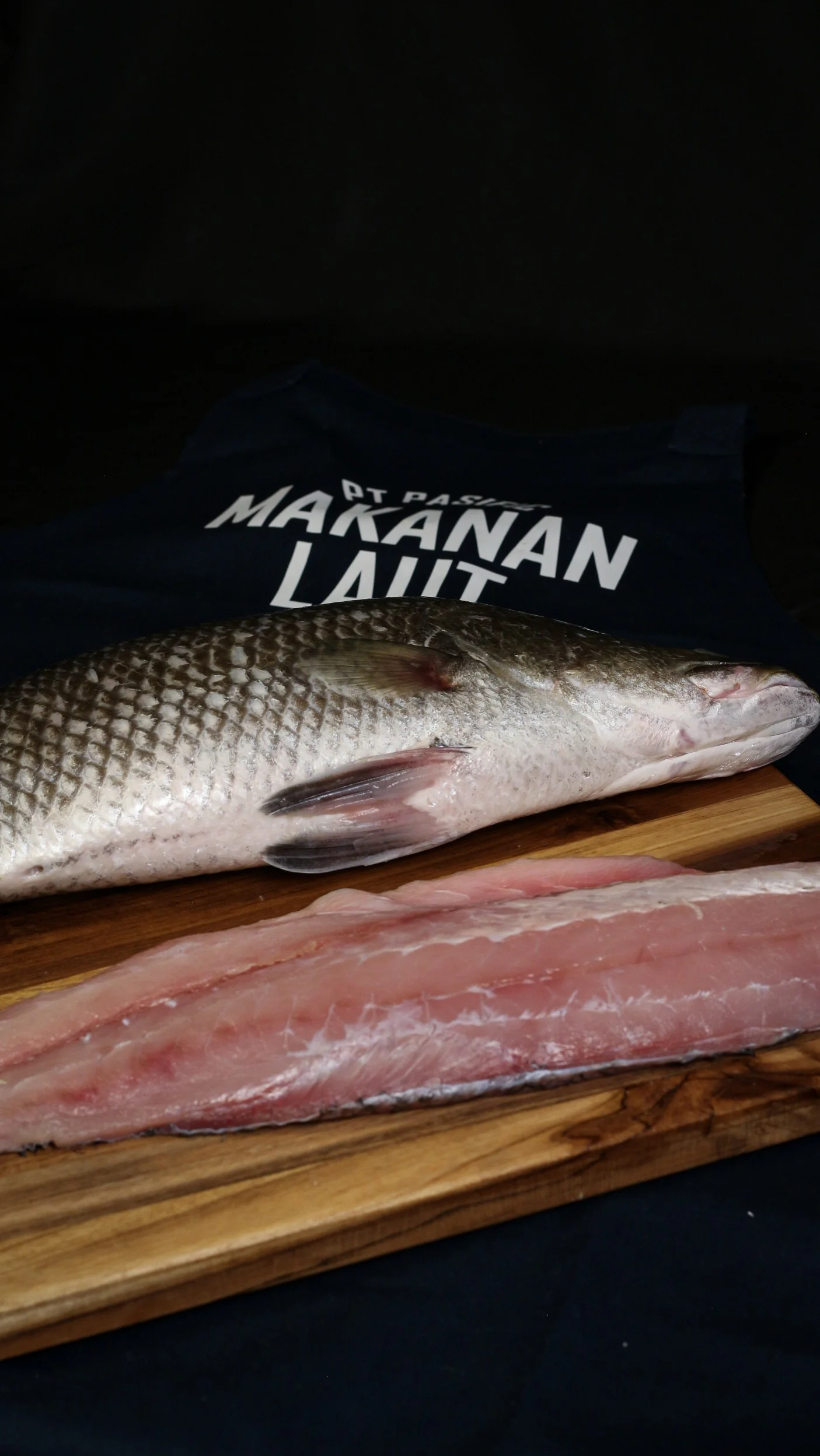Whole barramundi and fillet Bali – wild-caught premium fish