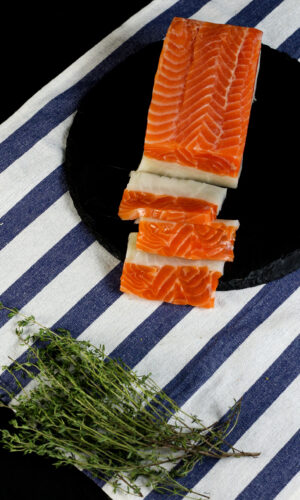 smoked salmon roll bali – sliced smoked salmon and butterfish cubes