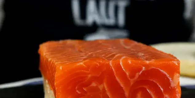 buy red and white roll bali – smoked salmon and butterfish roll