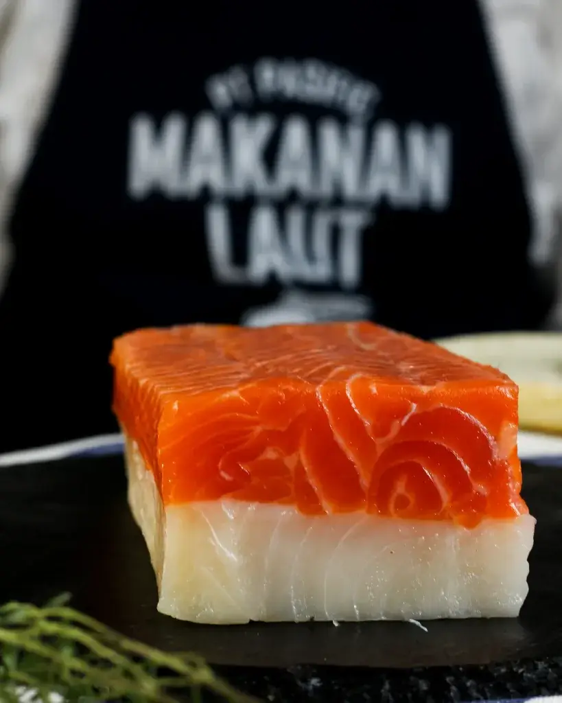 buy red and white roll bali – smoked salmon and butterfish roll