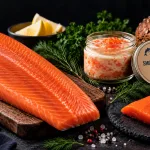 salmon lovers set bali – salmon fillet, smoked salmon spread and portion with rye bread and lemon