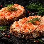 smoked salmon spread bali – two rye toasts with smoked salmon spread and dill